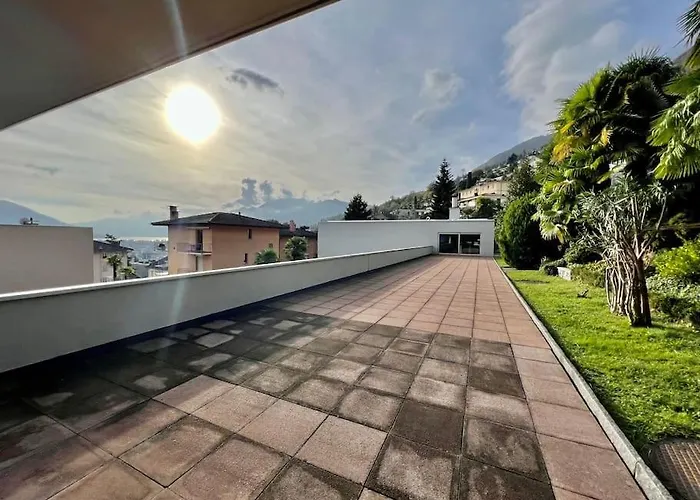 Appartamento Bright Tiny - Shared Pool & Sauna - Free Parking - Air Condition Muralto